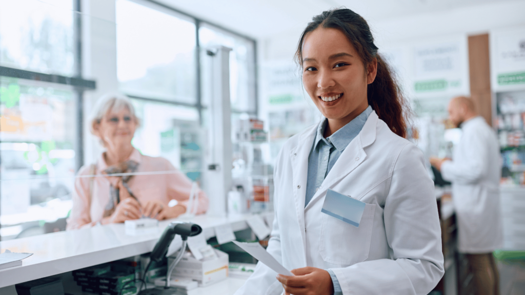 Pharmacist helping woman with Zepbound prices during shortage